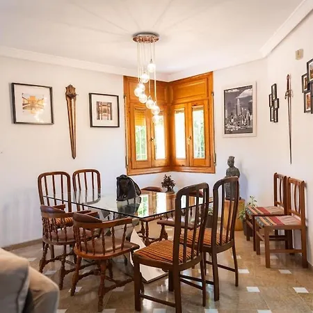 Casa Con Piscina *