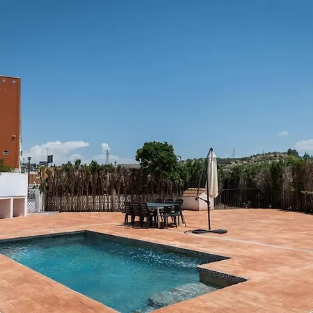 Casa Con Piscina *