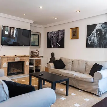 Casa Con Piscina Holiday home *