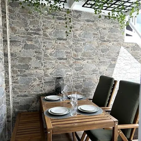 Apartment Urban Terrace Retreat *