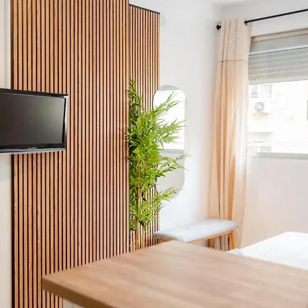 Apartment Bonito Piso En El Centro De By Bebalmy *