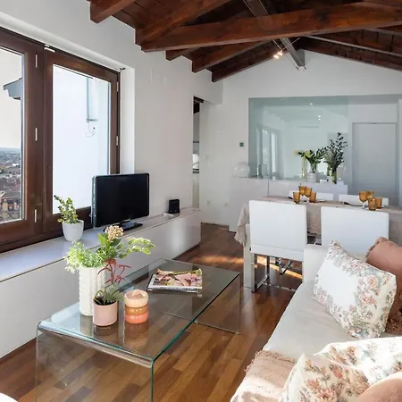 Lovely House In Granada's Eye