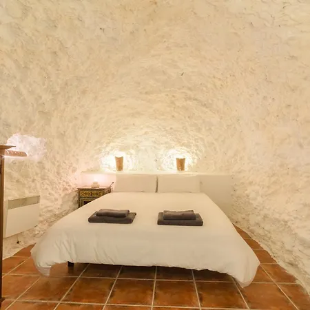 Apartment Trendyhomes Alhambra Cueva *