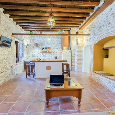 Trendyhomes Alhambra Cueva Apartment *