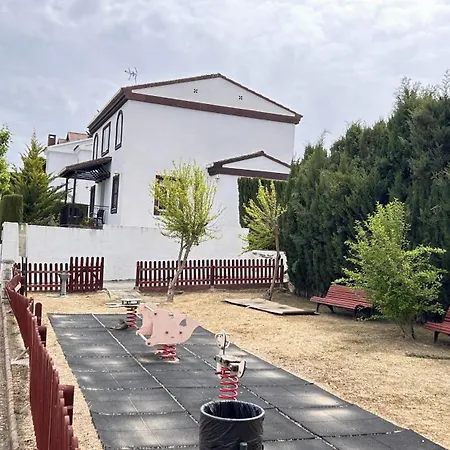 Holiday home Extraordinaria Con Piscina Y Chimenea *