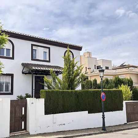 Extraordinaria Con Piscina Y Chimenea * Granada