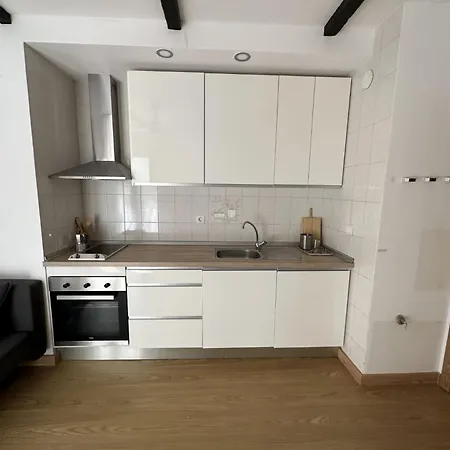 Alhambra Apartment