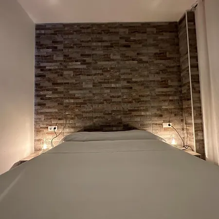 Alhambra Apartment