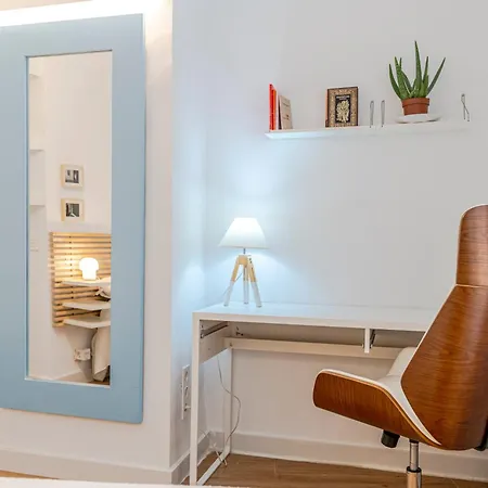 Apartamento Bajo El Cielo De La Alhambra, By Daimar