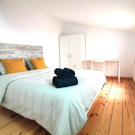 Puerta Elvira - Centro & Gran Via Apartment *