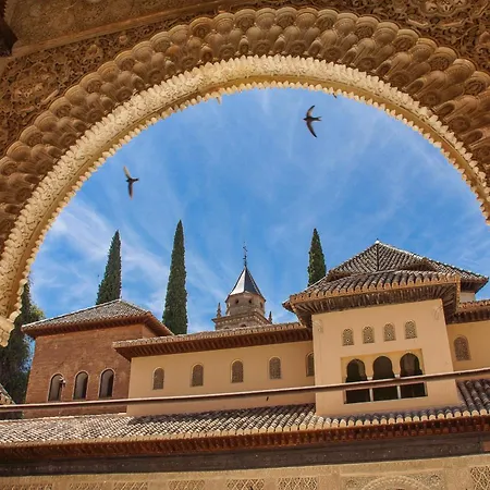Dali's Sanctuary In - Private Parking Free Apartment Granada