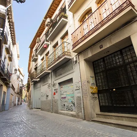 Apartment Dali's Sanctuary In - Private Parking Free *