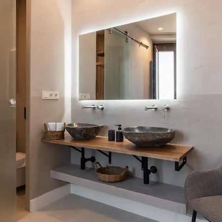 Gran Via Boutique By Florentia Homes * Granada