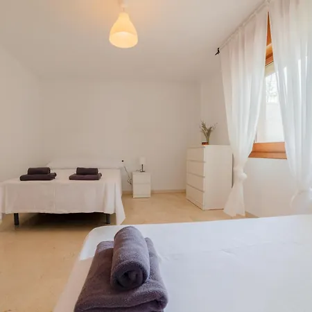 Trendyrooms Granada, Centro A 10 Minutos Andando *