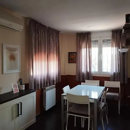 Holiday home Casa Fatinafar Granada