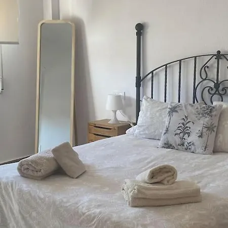 Orquidea , Con Parking Gratis Apartment *