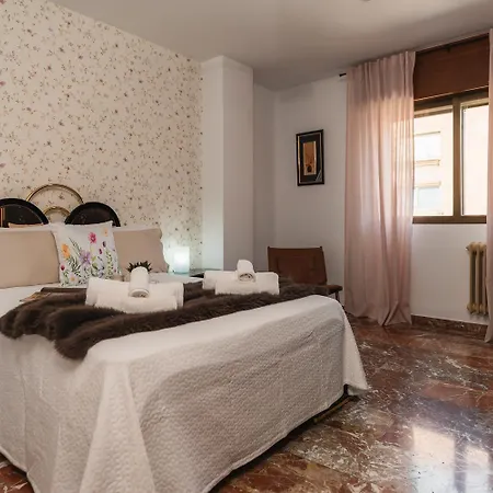 Avenida Del Sur Con Parking * Granada