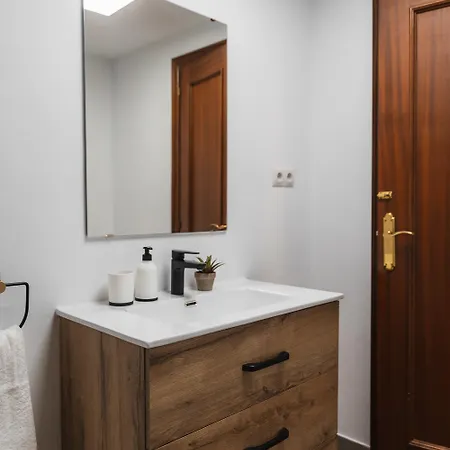 Avenida Del Sur Con Parking Apartment *