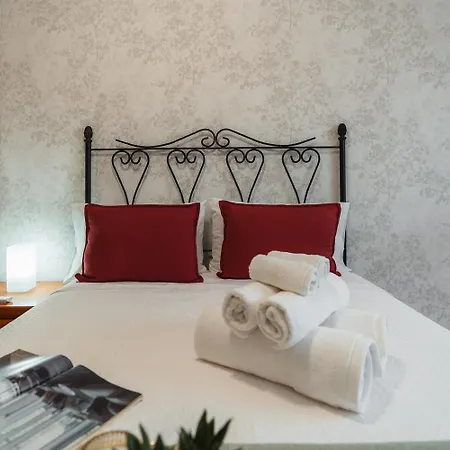 Avenida Del Sur Con Parking Apartment