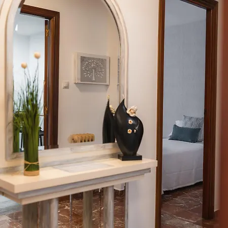 Avenida Del Sur Con Parking Apartment