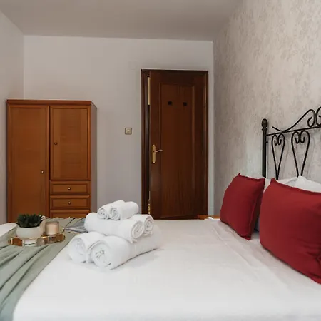 Avenida Del Sur Con Parking Apartment *