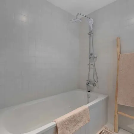 Mywhitewall Realejo Apartment Granada
