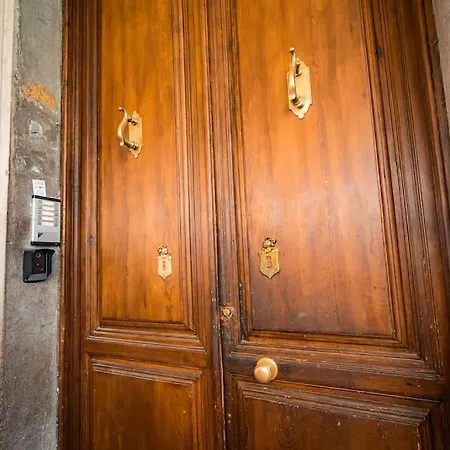 Apartment Qh Ayuntamiento 3 *