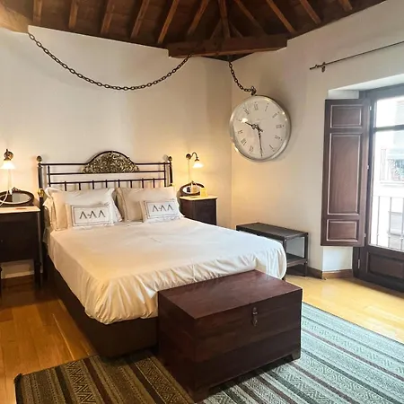 Gar Anat Boutique Hotel 3*