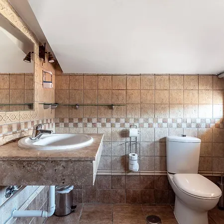 Hotel Reina Mora 2*