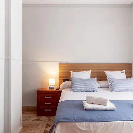 Hotel Reina Mora