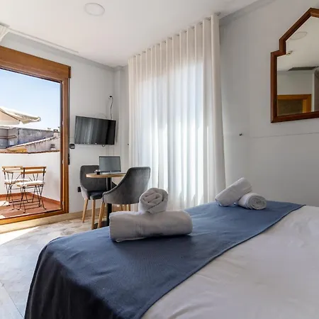 Hotel Reina Mora 2*