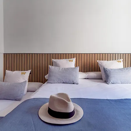 Reina Mora Hotel