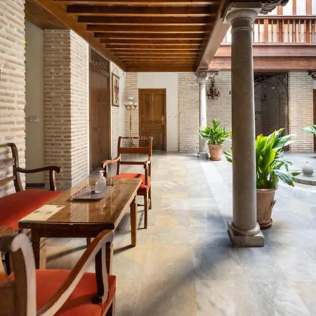Apartamento En Pleno Centro, Aljibe Rodrigo Del Campo 1b