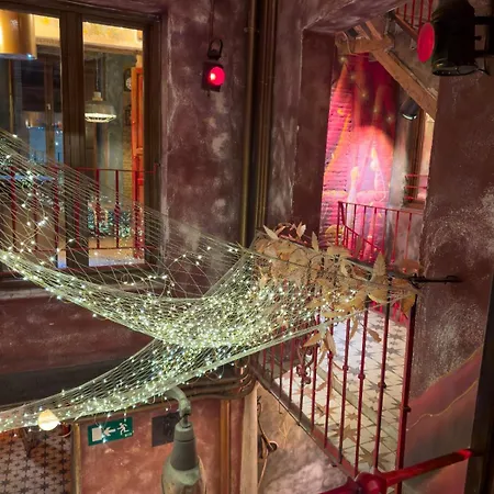 El Cafe Paris De Cv *