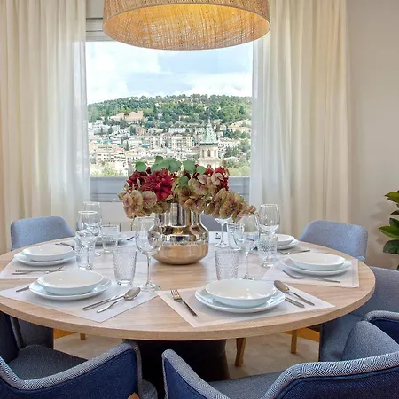 Genteel Gongora Apartment Granada