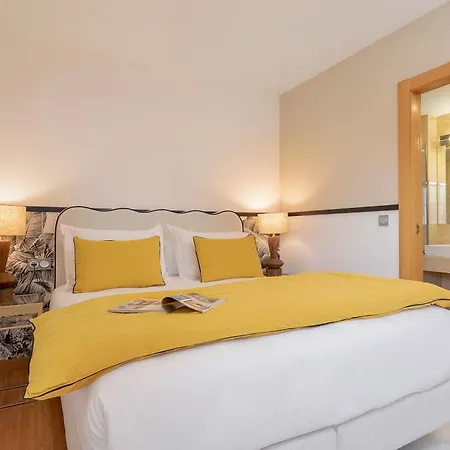 Genteel Gongora Apartment