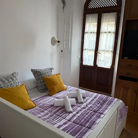 Cozy 6 Min To Alhambra-2 Min To Cathedral Walking * Granada