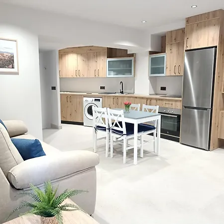 Apartamento San Lazaro Apartment *