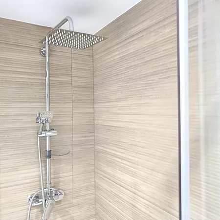 Apartamento San Lazaro Apartment *