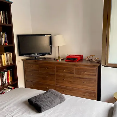 Habitacion Doble Con Bano Privado Cerca Del Centro De Habitación en casa particular