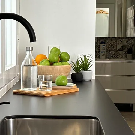 Navas 202 Elegant Apartment *