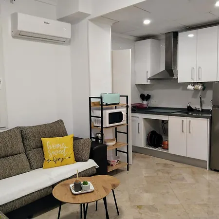 Serrallo, Parking Gratuito Y Piscina Granada