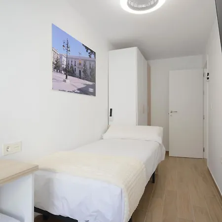 J De La Alhambra Apartment