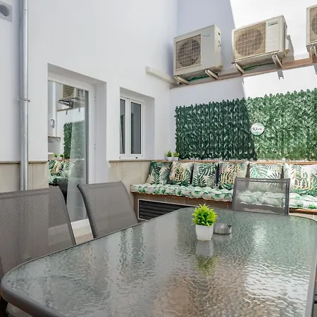J De La Alhambra Apartment Granada