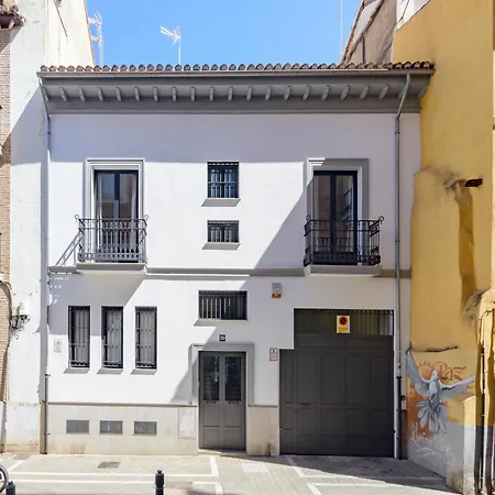 J De La Alhambra *
