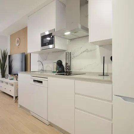 J De La Alhambra Apartment *