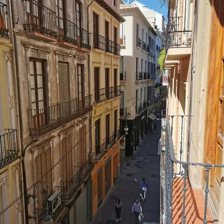 Bonito Estudio En El Centro De * Granada
