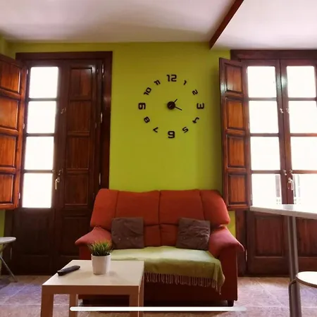 Bonito Estudio En El Centro De Granada