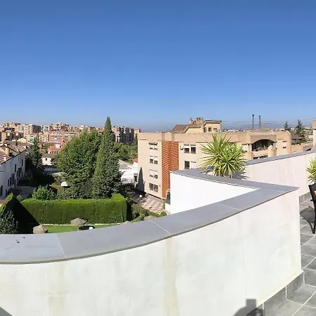 Casa Con Jardin, Aparcamiento Granada