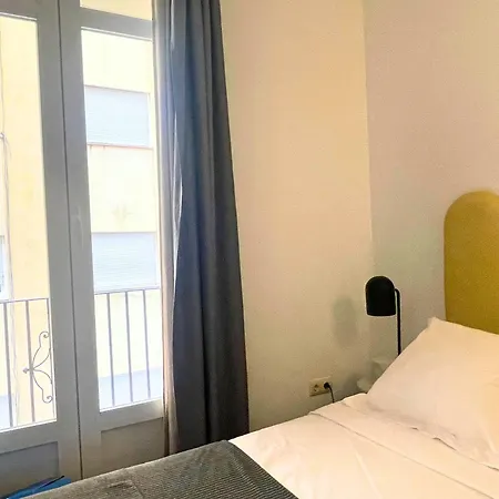 Home4u Gran Via Luxury Granada